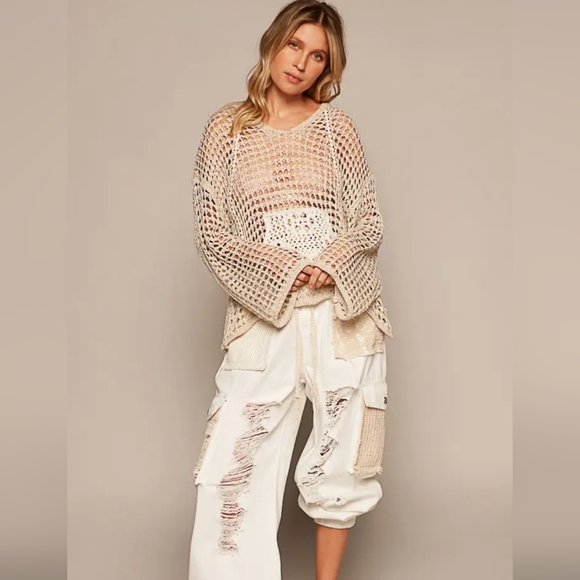 NWT- POL V-neck long sleeve crochet front pockets hoodie sweater - Picture 7 of 7